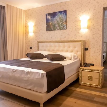 Amh Hotel ดูร์เรส ภายนอก รูปภาพ