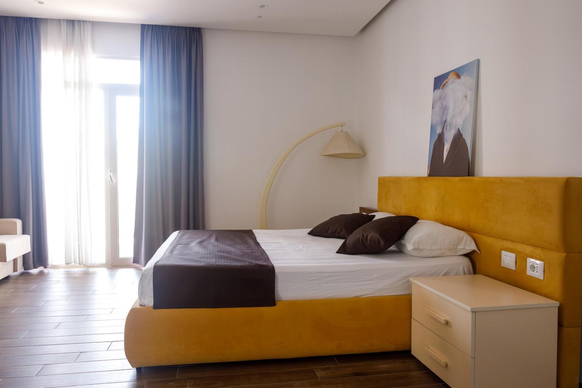 Amh Hotel ดูร์เรส ภายนอก รูปภาพ