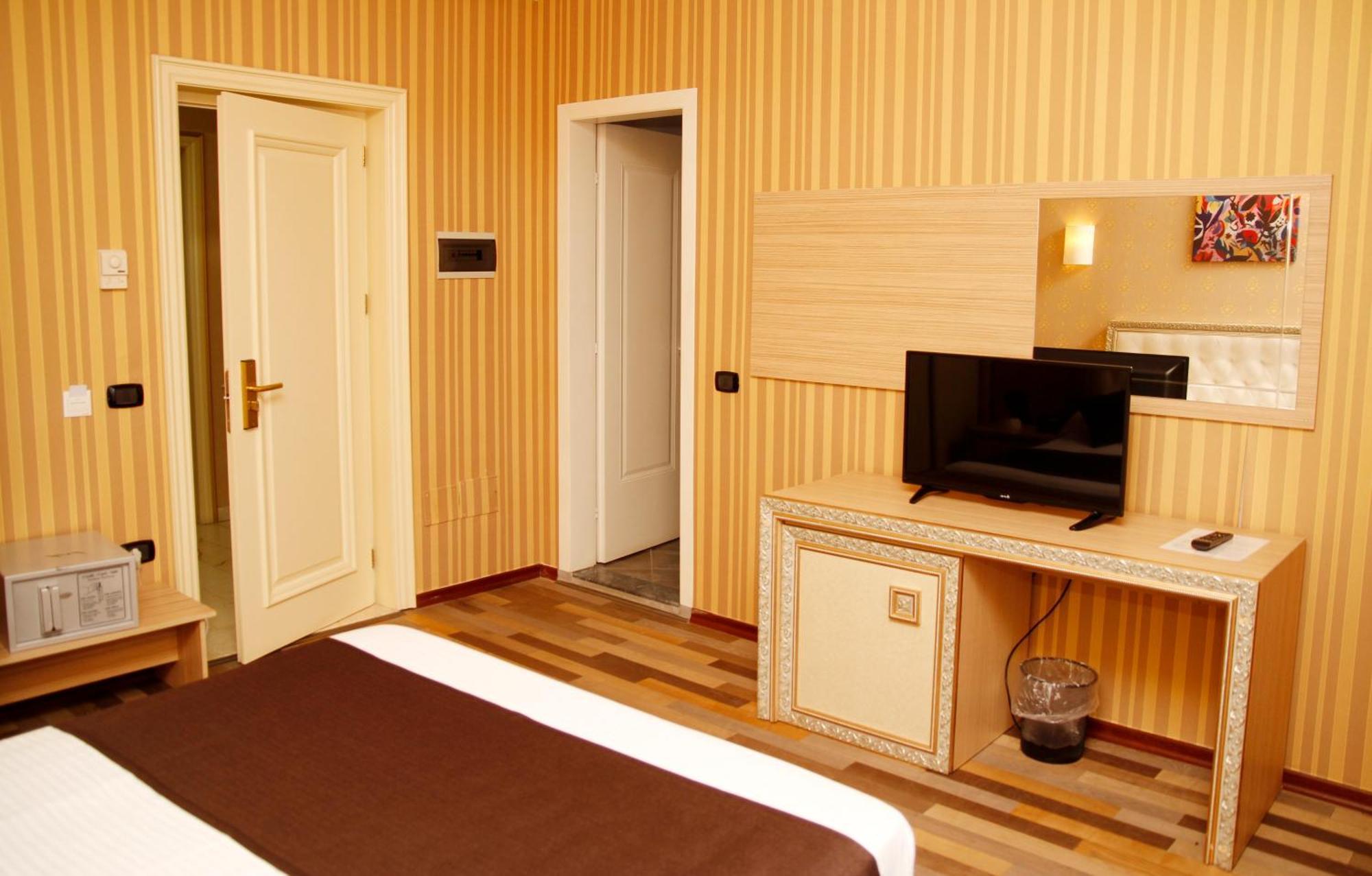 Amh Hotel ดูร์เรส ภายนอก รูปภาพ