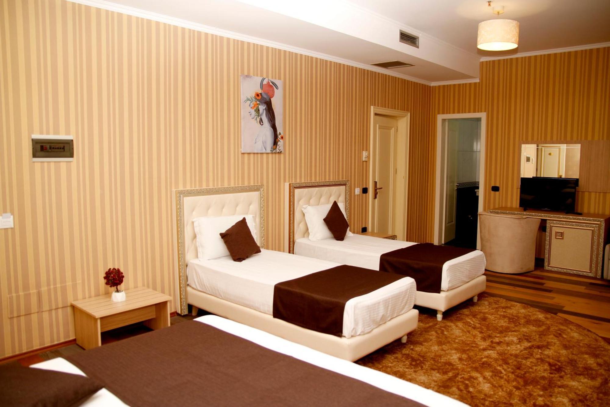 Amh Hotel ดูร์เรส ภายนอก รูปภาพ