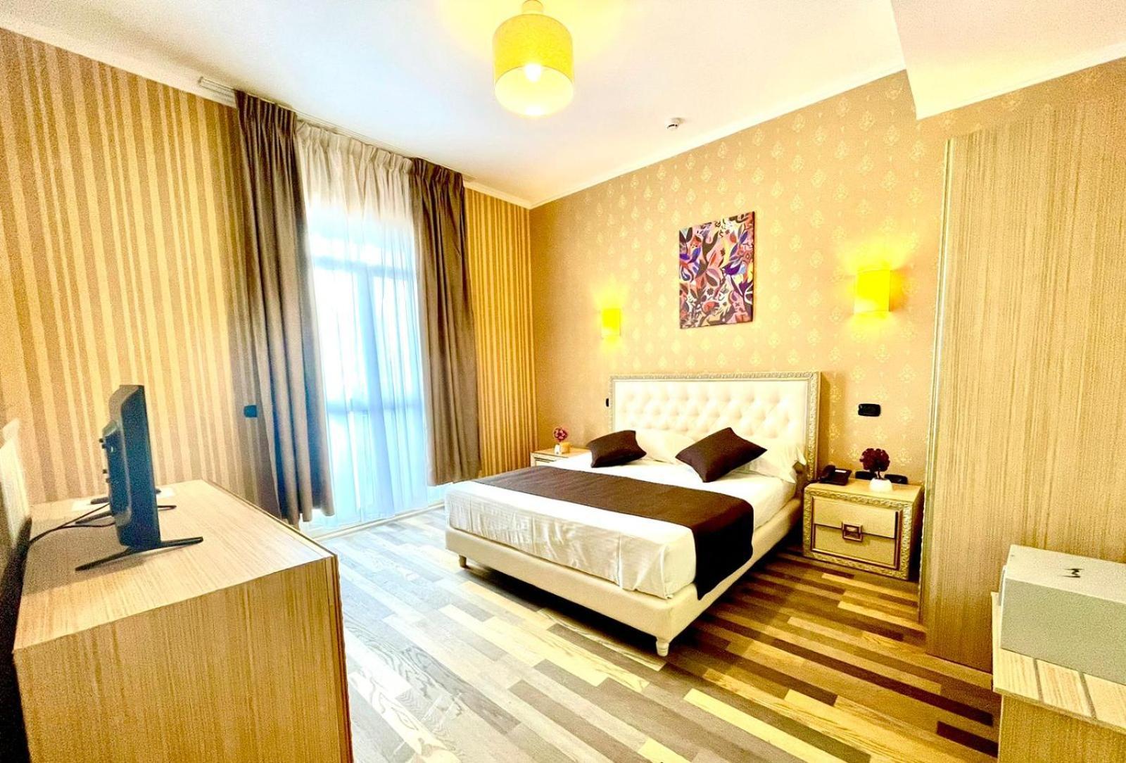 Amh Hotel ดูร์เรส ภายนอก รูปภาพ
