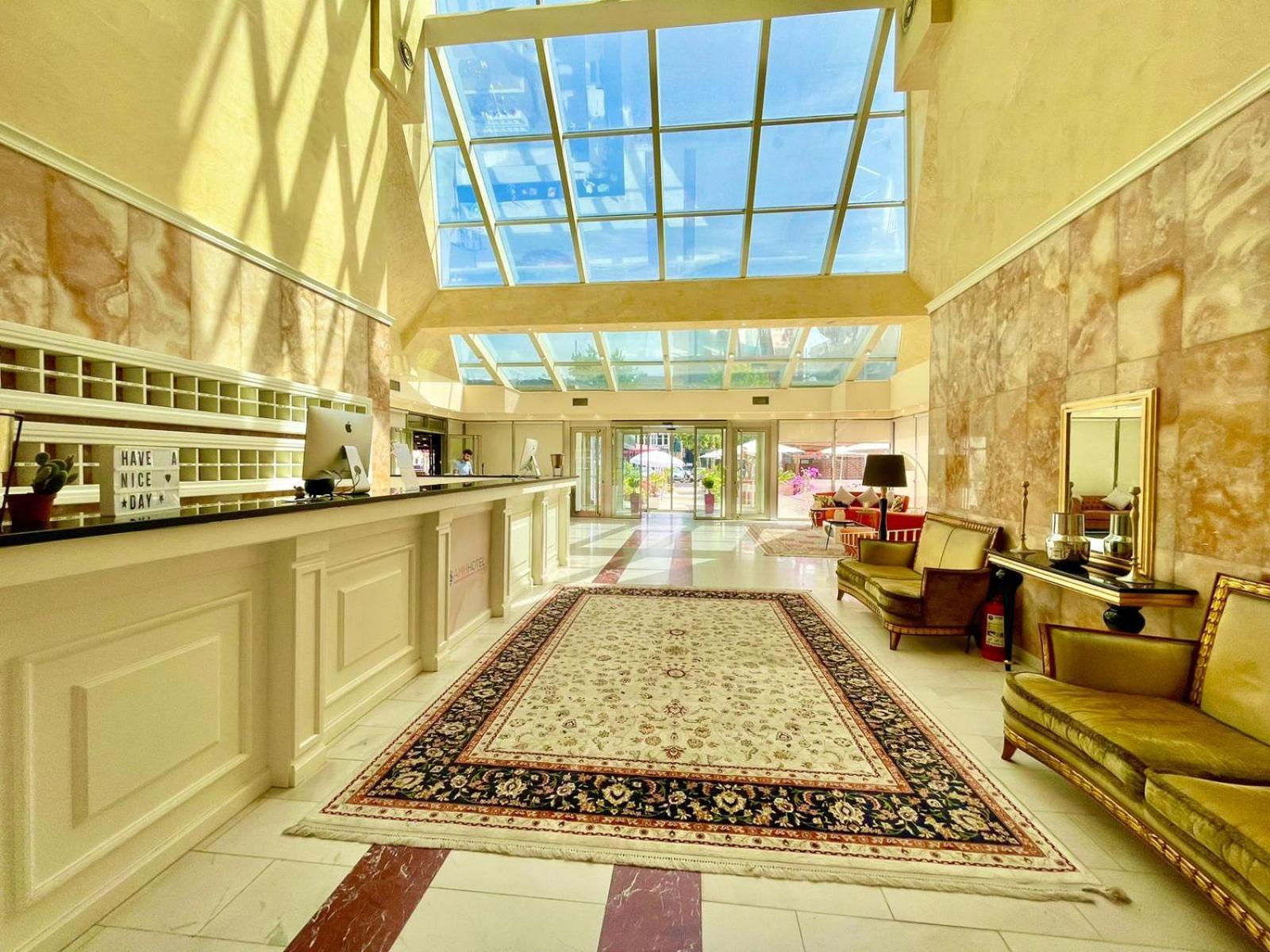 Amh Hotel ดูร์เรส ภายนอก รูปภาพ