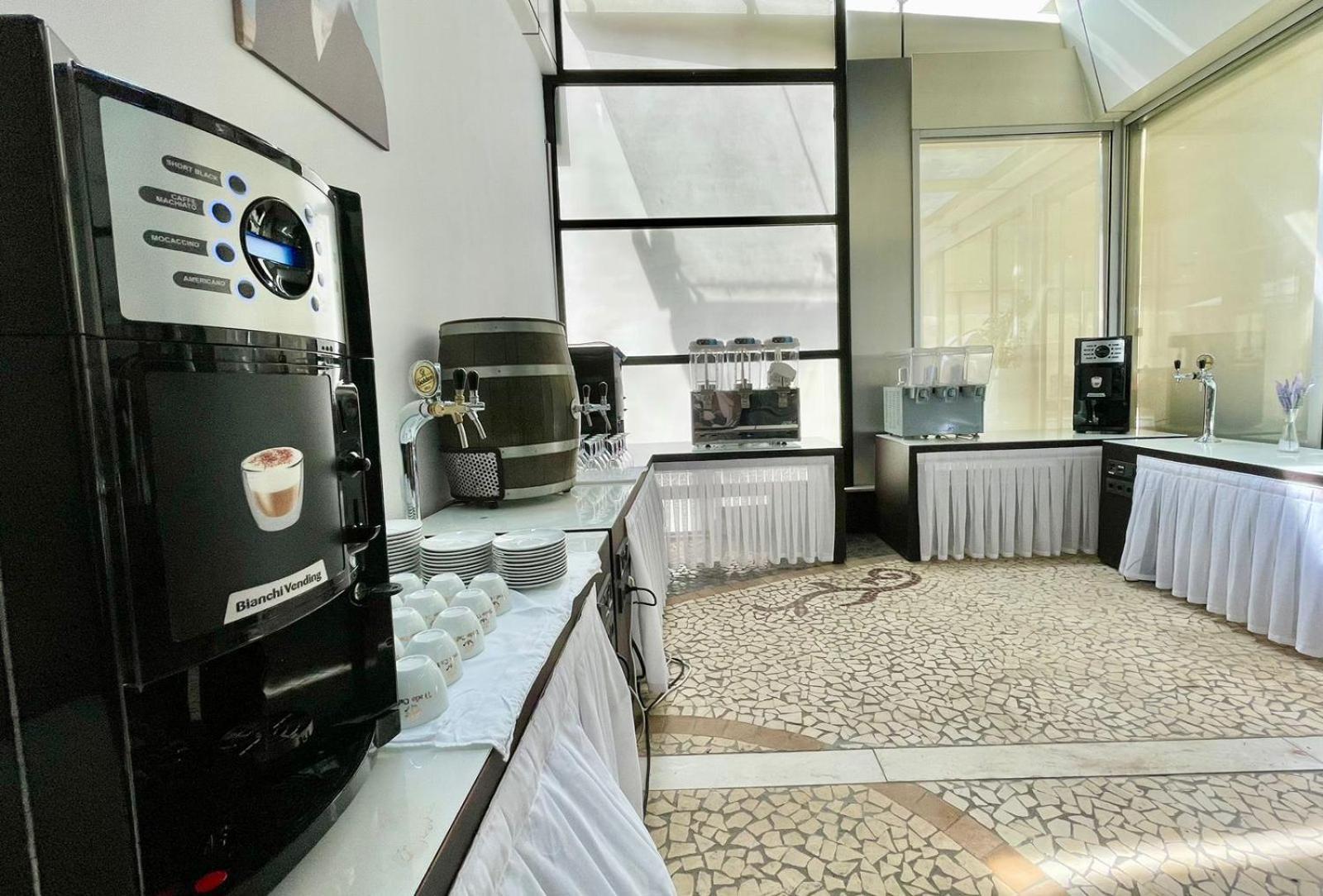 Amh Hotel ดูร์เรส ภายนอก รูปภาพ